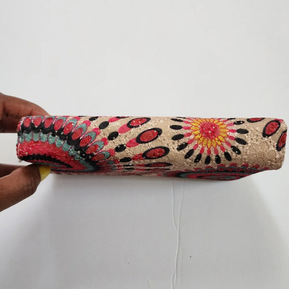 Peacock Strut Multicolored Zip Around Wallet Credit Card Organizer By 2 Chic - Picture 3 of 13